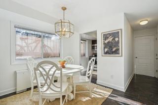 Executive 1BR King Suite - Free Parking - 5 min to DCA - 102 - 1