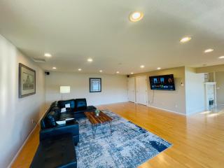 Lake Tapps Dock House on the Bankers Island - - 6