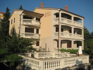 Apartments Villa Ljubica - Crikvenica - 0