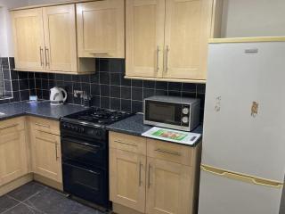Spacious two bed flat with free secure parking - Birmingham - 4