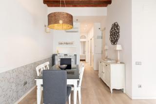 Enjoy Apartments Montserrat Boutique Apartment in Eixample - Barcelone - 3