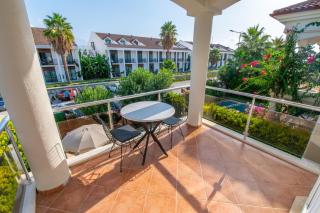 Sunset Beach Club Aqualettings Oyster 5 - 4