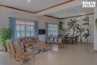 Aqua Vista Riverview by StayVista - Private Pool - 5