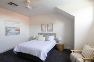 'Stop 12' - Luxury home close to Glenelg - South Plympton - 6