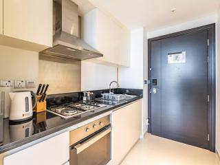 Exquisite Studio With Breathtaking Cityscape View - Dubai - 8