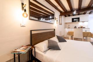 Fenix Colombina in Biennale - Your little house - Venice - 2