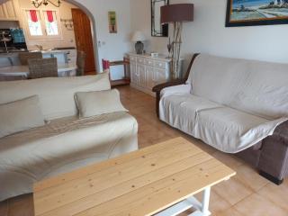Casa con Piscina, A/A, BBQ, WiFi y Garaje en Sant Pere Pescador - ES-89-76 - Sant Pere Pescador - 4