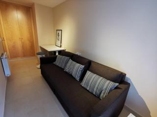 Apartamento ideal en Llançà: Terraza, parking y cerca de la playa - ES-89-87 - Llança - 2