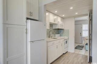 Seaside Elegance Your Coastal Getaway - Myrtle Beach - 1