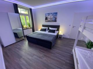 KRABBENNEST Ferienwohnung mit Whirlpool und Infrarotsauna zentral - Rostock - 2