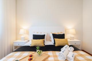 Host Wise - Gorgeous Spacious Flat - Ace Location - Oporto - 6