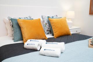 Host Wise - Gorgeous Spacious Flat - Ace Location - Oporto - 1