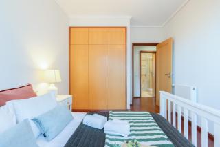 Host Wise - Gorgeous Spacious Flat - Ace Location - Oporto - 3
