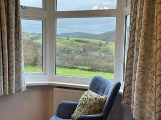 Stunning Views Pet-Friendly Sleeps 6 Great Walks Pass the Keys - Glossop - 2