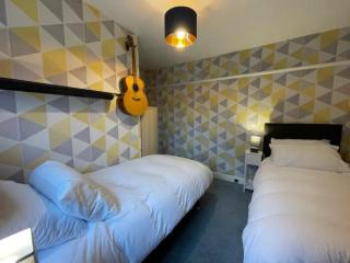 Glossop Retreat - Pet Friendly Perfect for 6 - 6