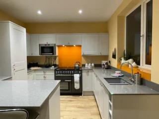 Stunning Views Pet-Friendly Sleeps 6 Great Walks Pass the Keys - Glossop - 8