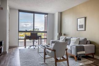 Bethesda 1br w doorman pool gym nr metro WDC-722 - 0