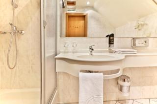 Flair-Hotel Zum Benediktiner - Schwarzach am Main - 7