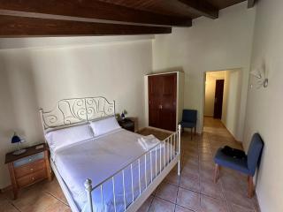Hotel De La Villa - 2