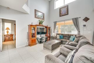 7 Mi to Disney Kissimmee Home with Pool and Hot Tub! - Kissimmee - 4