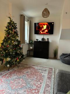 The Belfry 3 Bedrooms 2 Bathrooms Contractors & Family - 9