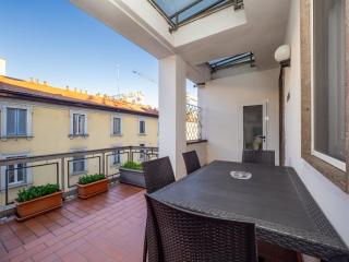 Flat in center with Terrace, near Garibaldi FS - Milan - 8