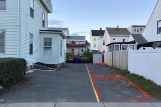 19 Malden 3Br Apt on 2F with WIFi and Free parking with Windows AC - Malden - 8