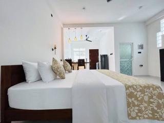 The Palazzo - Weligama - 9