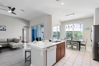 Four Bedrooms, 3 Baths, No Rear Neighbors - Kissimmee - 3