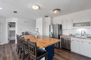 048 Robins Sunrise - 3