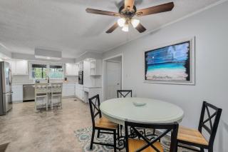 086 DI Big House - 6 Bedrooms - Dauphin Island - 2