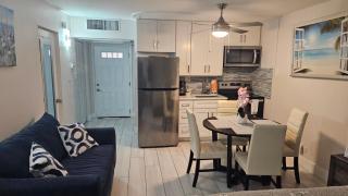Beach Front Condo Paradise. Ground Floor.Studio. - Longboat Key - 5