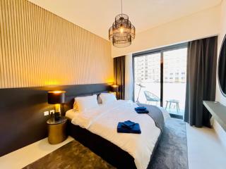 Luxury 1 Bedroom Apartment - 2