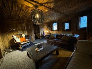 Warm and Stylish Boutique Lodge L'Etoile de Savoie - Abondance - 3