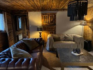 Warm and Stylish Boutique Lodge L'Etoile de Savoie - Abondance - 2