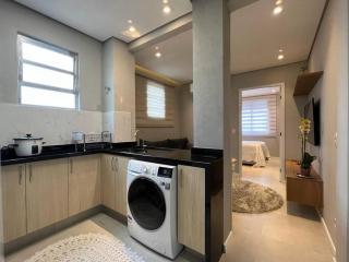 Lindo Apto Mobiliado próximo a praia em Santos - 2