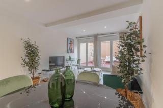 Large with terrace- 2Bd 1,5Bth- Plaza Castilla - Madrid - 9