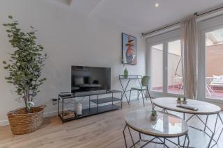 Large with terrace- 2Bd 1,5Bth- Plaza Castilla - Madrid - 5