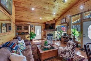 Mountain-View Cabin about 2 Mi to Downtown Clayton! - Clayton - 7