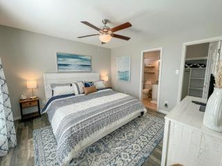 078 Lazy Bass - Dauphin Island - 1