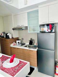 1 Bedroom Mandaluyong Condo - Manila - 3