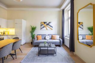 Exclusive & Spacious Central Residence w/ 4BEDRM 2BATHRM - Budapest - 7