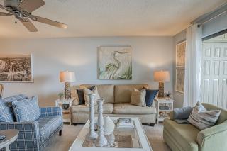 Ocean Bliss Cottage! Beach Club Villa with Canal Views - Short walk to Beach - Fripp Island - 6