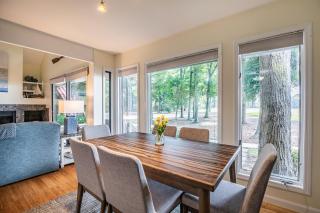 New Listing! Water Views with Short Walk to Dataw Clubhouse and Pool - Sleeps 6 - Dataw Island - 8