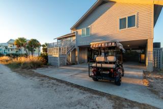 Harbor Island Family Beach Getaway - Golf Cart Included Short walk to Beach and Pool - 9