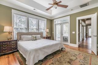 New Listing! - 3br/2ba on Harbor Island - - 8