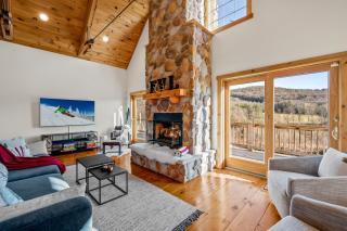 New & Stunning Chalet! Reno'd, Hot-Tub, Barrel Sauna, Slope Views, Fire Pit - Ellicottville - 9
