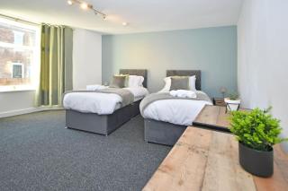 Lyndale House - By Sigma Stays - Crewe - 3