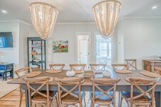 NEW LISTING Six Bedrooms - Private Dock - Steps to the Beach - Sleeps 14 - Fripp Island - 4