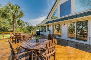 Private Retreat on Deep Water overlooking Jenkins Creek - St. Helena Island - 6